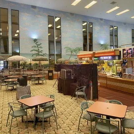 Ramada Maingate West Hotel